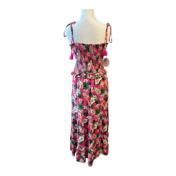Lost + Wander Pink Meet me in Bali  Floral Maxi Dress - Picture 2 of 6